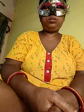 Snapshot of tinabhabhi chatting on July 19, 10:12 am tinabhabhi online show from July 19, 10:12 am