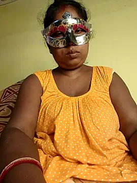 Snapshot of tinabhabhi chatting on July 13, 10:14 am tinabhabhi online show from July 13, 10:14 am