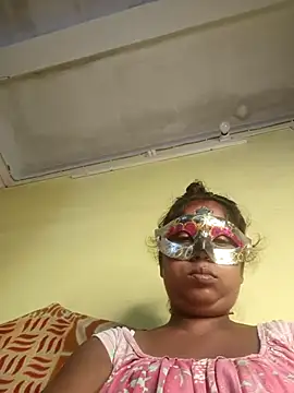 Snapshot of tinabhabhi chatting on July 9, 10:04 am tinabhabhi online show from July 9, 10:04 am