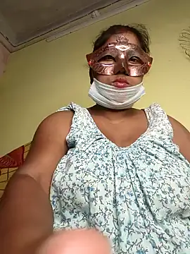 Snapshot of tinabhabhi chatting on February 6, 7:07 pm tinabhabhi online show from February 6, 7:07 pm