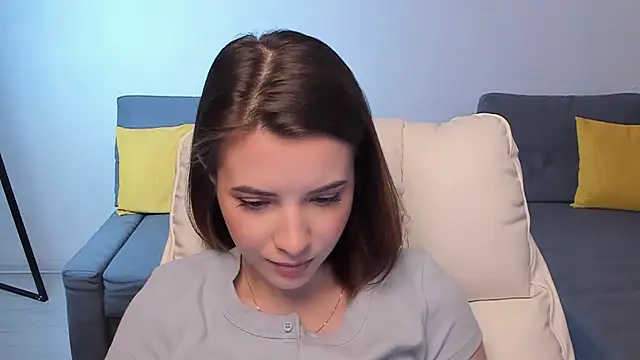 Anita Robby online show from April 8, 1:01 pm