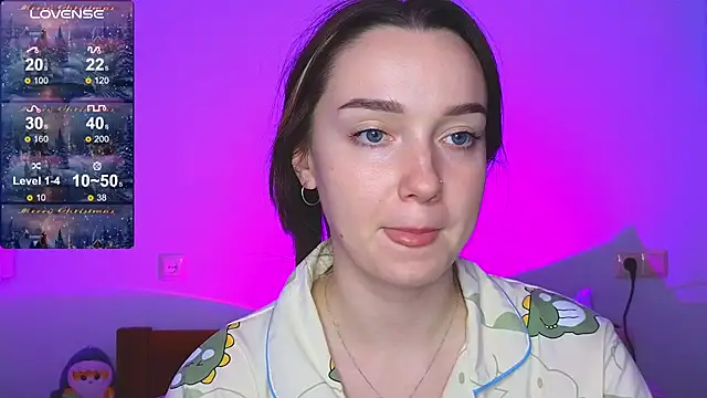 Snapshot of Wild_Sophie_ chatting on January 11, 5:51 pm Wild Sophie online show from January 11, 5:51 pm