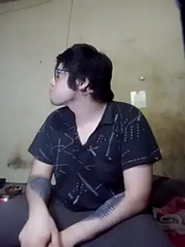 thecatblack1998 online show from March 29, 11:28 pm