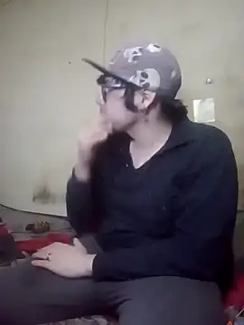 thecatblack1998 online show from April 8, 12:12 am