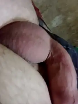 thecatblack1998 online show from March 13, 7:35 am