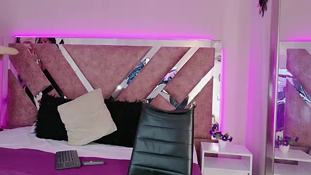 KatherineGomez online show from April 11, 2:30 am