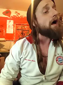 Snapshot of Ozomitro chatting on January 6, 4:00 pm Ozomitro online show from January 6, 4:00 pm