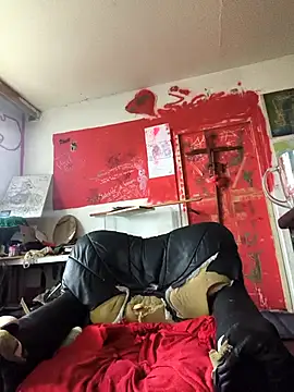 Snapshot of Ozomitro chatting on December 15, 11:49 am Ozomitro online show from December 15, 11:49 am