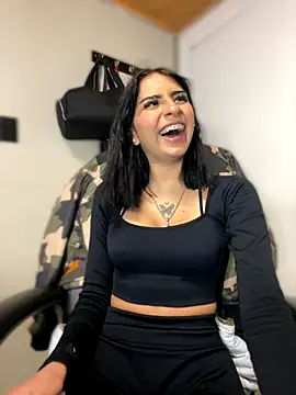 Hilary pinkk online show from November 13, 1:31 am