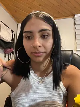 Hilary pinkk online show from October 31, 2:19 am