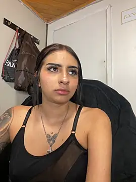 Hilary pinkk online show from November 12, 6:06 am