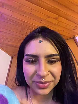 Hilary pinkk online show from March 21, 3:19 am