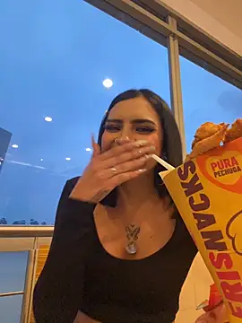 Hilary pinkk online show from March 26, 11:13 pm