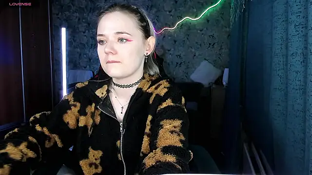 Your small bunny online show from March 1, 2:00 am