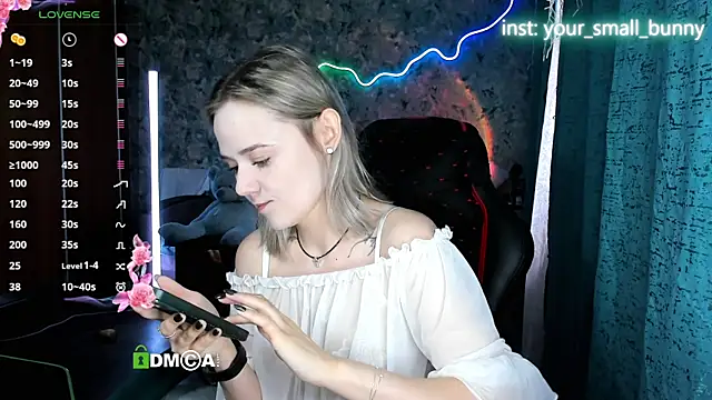 Your small bunny online show from July 19, 2:09 am