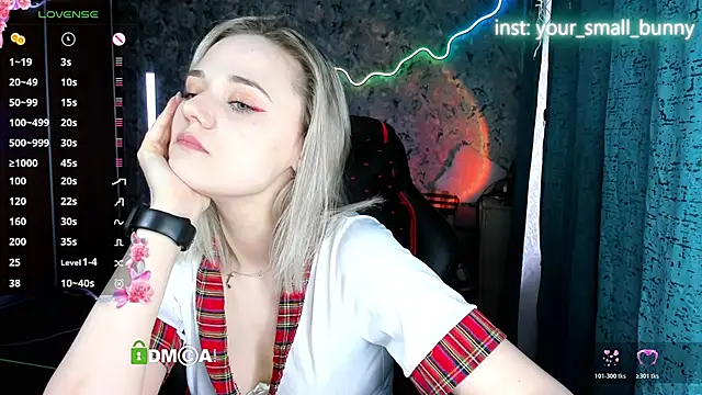 Your small bunny online show from June 27, 2:06 am