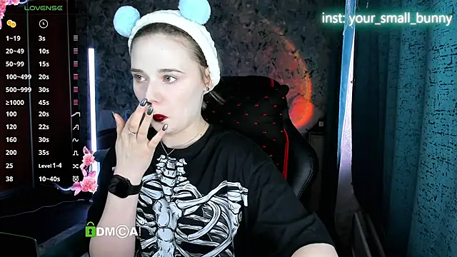 Your small bunny online show from April 7, 2:02 am