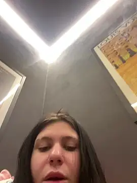 nekorori online show from February 19, 3:27 pm