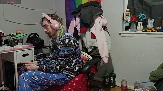 tallnerdyguy online show from February 3, 1:49 am