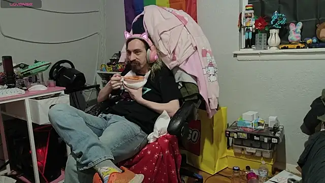 tallnerdyguy online show from March 4, 3:36 am