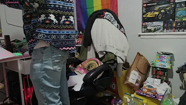 tallnerdyguy online show from April 22, 2:18 am
