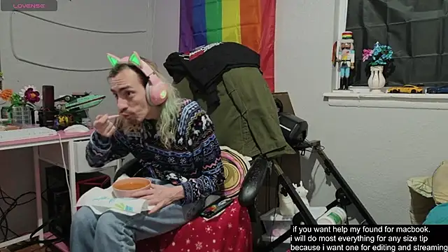 tallnerdyguy online show from October 21, 1:16 am