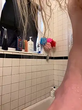 tallnerdyguy online show from October 29, 9:25 pm