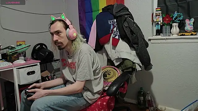 tallnerdyguy online show from January 19, 1:42 am