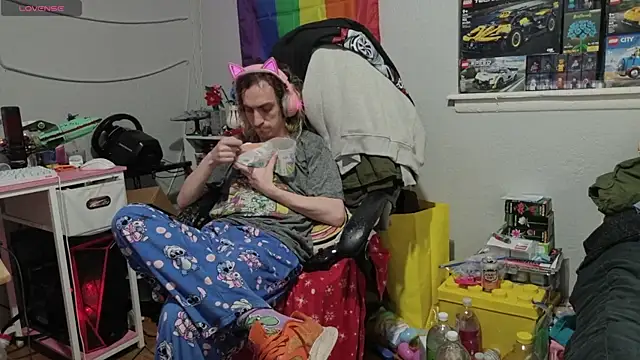 tallnerdyguy online show from April 4, 3:46 am