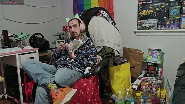 tallnerdyguy online show from May 3, 3:22 am