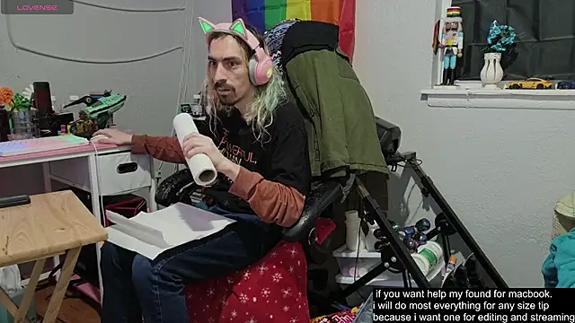 tallnerdyguy online show from November 14, 3:10 am