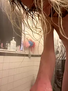 tallnerdyguy online show from December 21, 11:05 pm