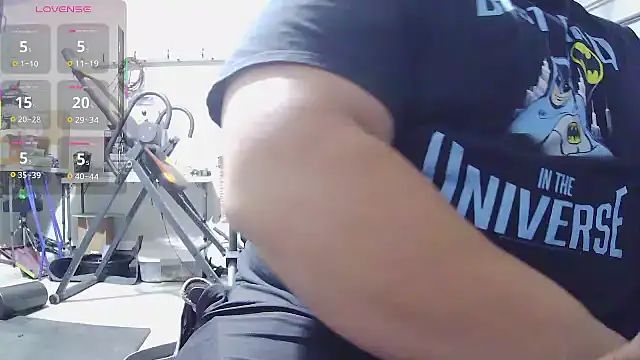 Strong Bear89 online show from April 20, 5:47 pm