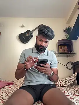 Snapshot of blr_boi chatting on March 5, 10:12 am blr boi online show from March 5, 10:12 am