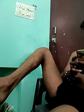 Snapshot of blr_boi chatting on October 23, 6:23 am blr boi online show from October 23, 6:23 am