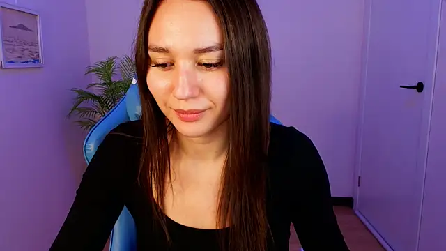 Snapshot of margeriTirell chatting on October 13, 7:10 am margeriTirell online show from October 13, 7:10 am