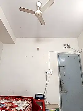 Snapshot of Tisha-01 chatting on February 14, 2:50 pm Tisha-01 online show from February 14, 2:50 pm