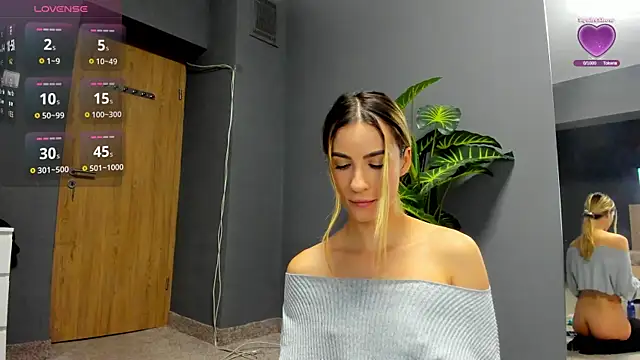 LaurynCopper online show from October 4, 9:11 am