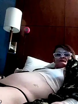 ivylee31 online show from January 20, 7:15 am