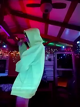 ivylee31 online show from February 15, 4:36 am