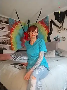 ivylee31 online show from April 7, 6:54 pm