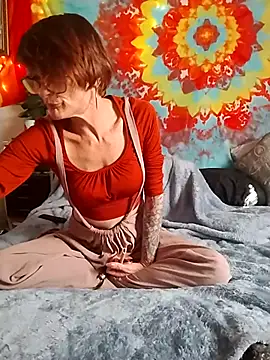 ivylee31 online show from November 6, 8:24 pm