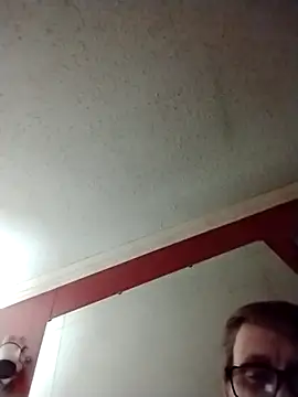 ivylee31 online show from March 2, 2:19 am