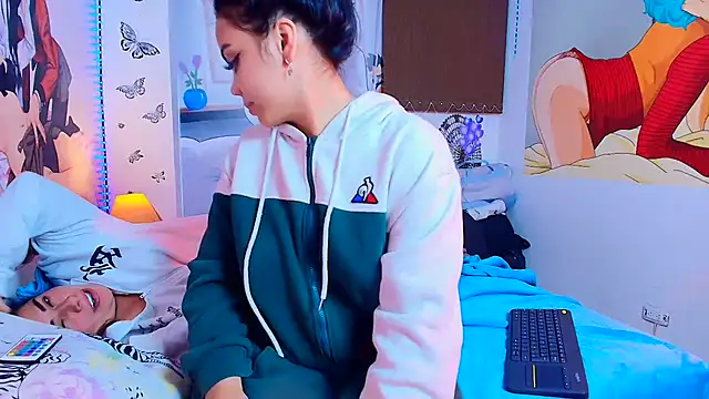 Snapshot of maribelsex303av chatting on November 29, 11:43 am maribelsex303av online show from November 29, 11:43 am