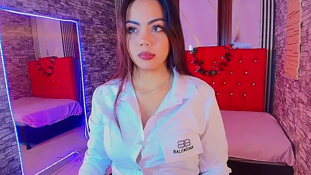 Snapshot of maribelsex303av chatting on November 12, 1:15 pm maribelsex303av online show from November 12, 1:15 pm