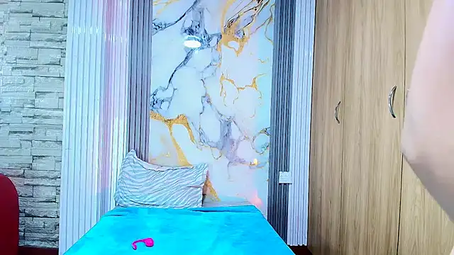 Snapshot of maribelsex303av chatting on December 1, 2:29 pm maribelsex303av online show from December 1, 2:29 pm