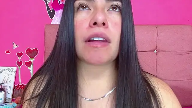 Snapshot of maribelsex303av chatting on December 14, 8:09 am maribelsex303av online show from December 14, 8:09 am