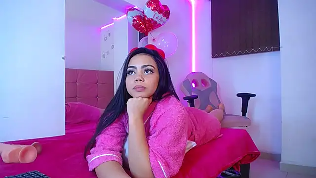 Snapshot of maribelsex303av chatting on February 17, 2:38 pm maribelsex303av online show from February 17, 2:38 pm