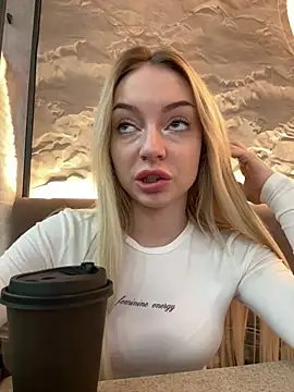 melissa grr online show from February 9, 12:30 pm