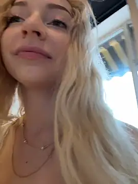 Snapshot of melissa_grr chatting on July 11, 1:55 pm melissa grr online show from July 11, 1:55 pm